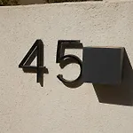 Bed and Breakfast Room45