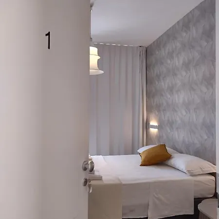 Room45 住宿加早餐酒店 马尔扎梅米