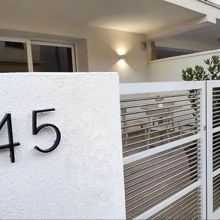 Oda ve Kahvaltı Room45 3*