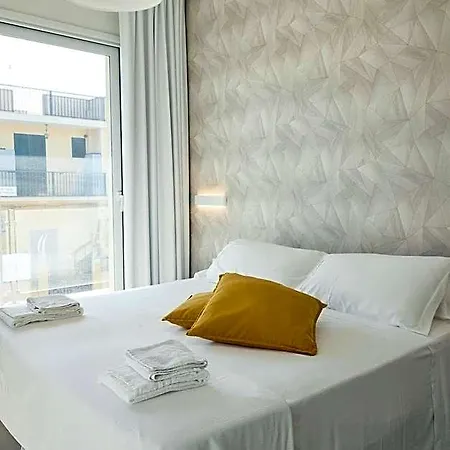 Room45 3*